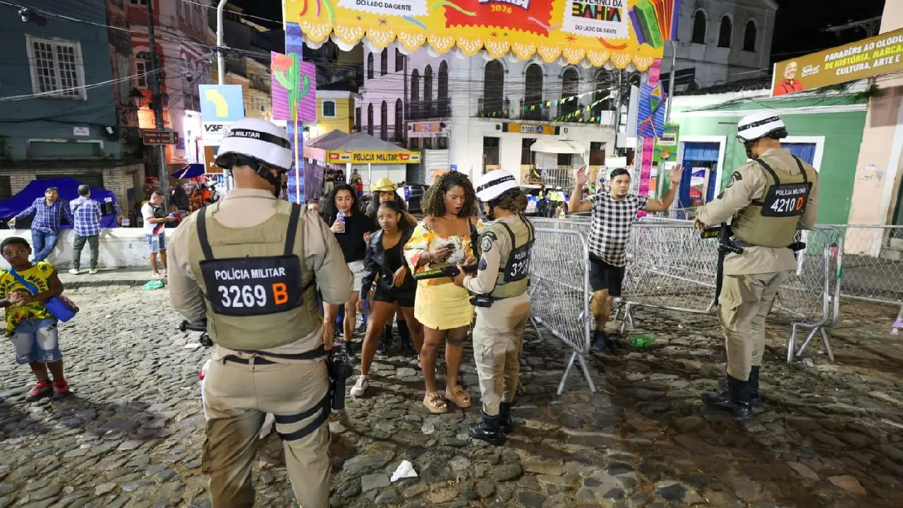 Ações para segurança e acolhimento ao turista ganham reforço no São João da Bahia do Centro Histórico de Salvador