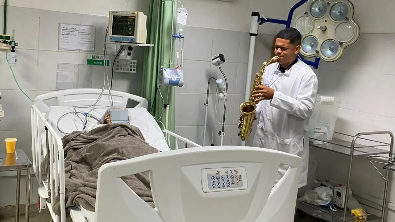 Acolhimento e esperança: musicoterapia humaniza atendimento na UPA Valéria