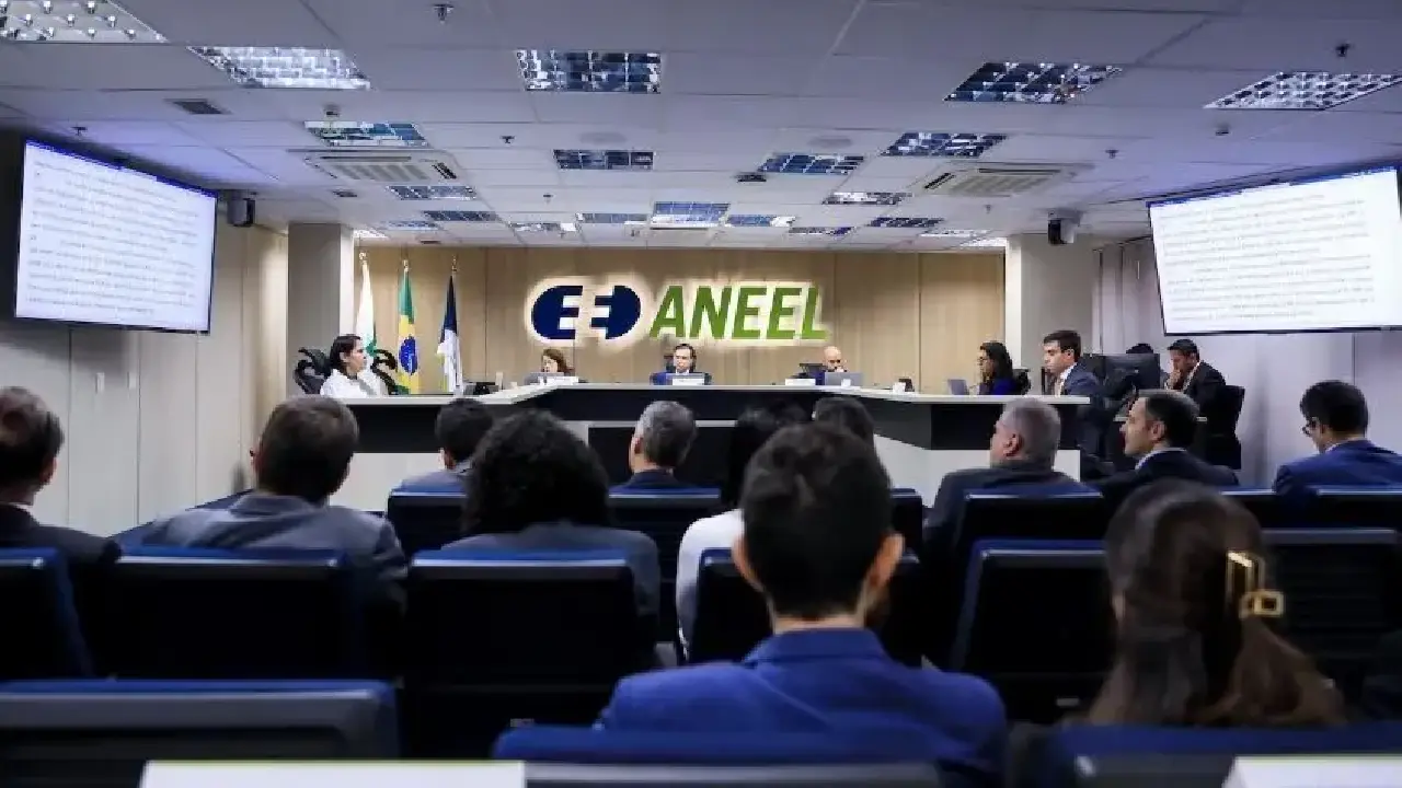 Aneel destinará até R$ 5,6 bi para aliviar conta de luz em 19 estados