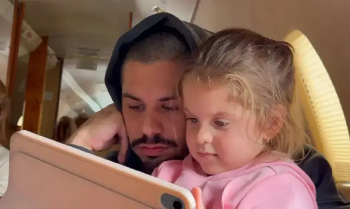 Após falha em videochamada, Maria Flor reclama com Zé Felipe: 