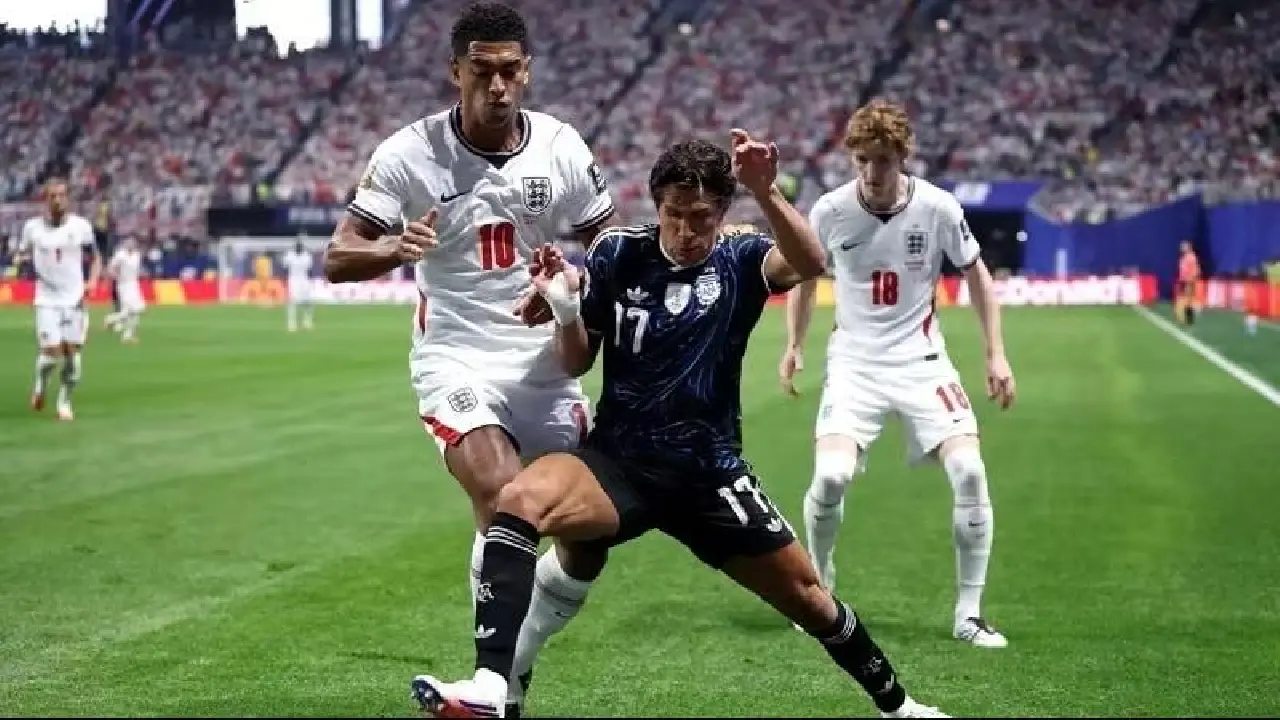 Argentina vira nos acréscimos, elimina a Inglaterra e vai à final da Copa