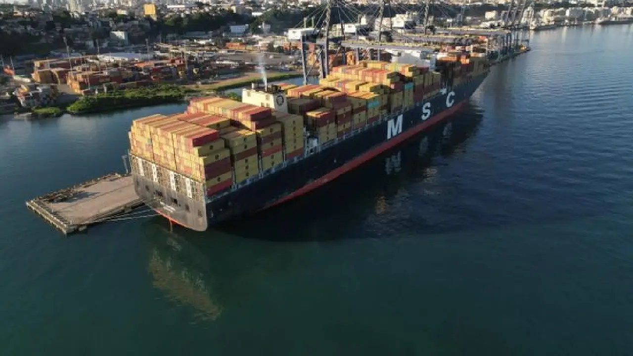 Bahia recebe navio com mais de 800 toneladas de materiais para início das obras da Ponte Salvador–Itaparica