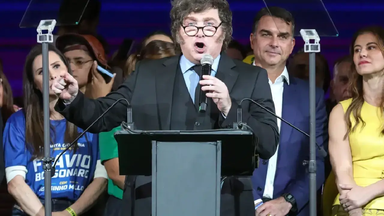 Brasil chama embaixador na Argentina após críticas de Milei a Lula e Moraes