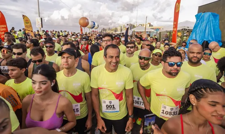 Bruno Reis participa da Maratona Salvador e enfatiza importância da prova para a economia local: “Temos 50% dos participantes de fora da cidade”