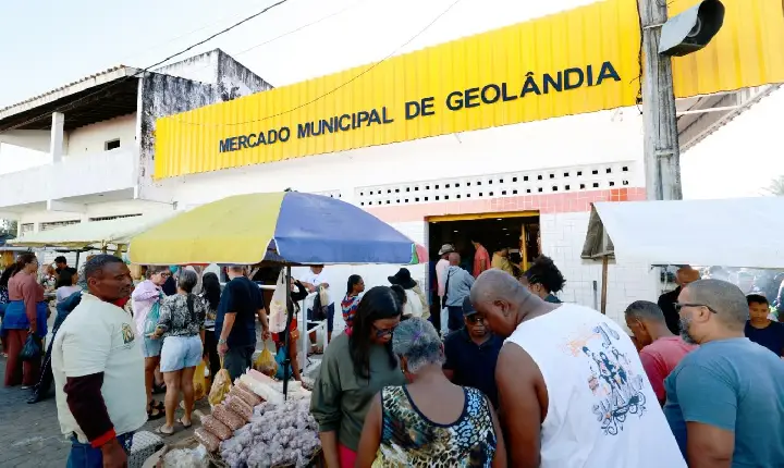 Cabaceiras do Paraguaçu recebe pacote de investimentos em saúde, mobilidade e desenvolvimento urbano