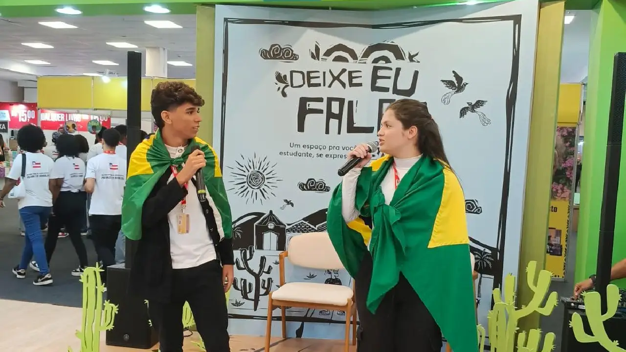 Clube do Livro fortalece leitura e protagonismo estudantil na Bienal do Livro da Bahia 2026