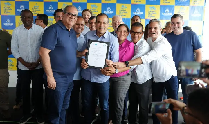 Com investimento de R$ 18 milhões, Prefeitura inicia obra de restauração da Câmara Municipal cujo prédio abrigará novo memorial