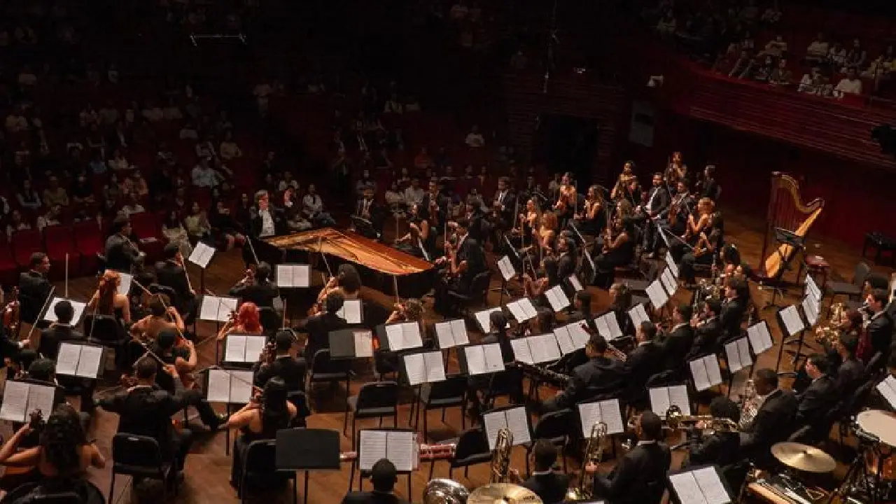 Da Bahia para o mundo: Orquestra Neojiba encerra turnê em Shenzhen, sede global da BYD na China