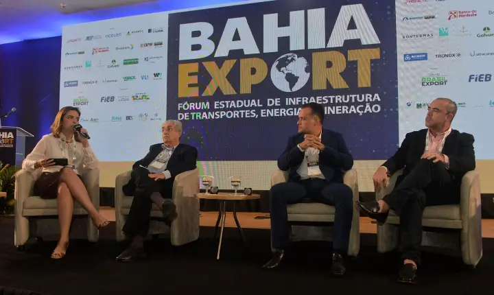 Debate em encontro empresarial aponta Salvador como futuro polo logístico internacional