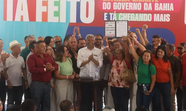 Em Carinhanha, Jerônimo Rodrigues autoriza obra de abastecimento de água pelo Novo PAC