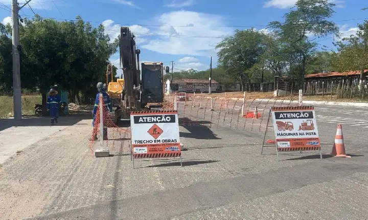 Embasa avança com obras de esgotamento sanitário em Conceição do Coité