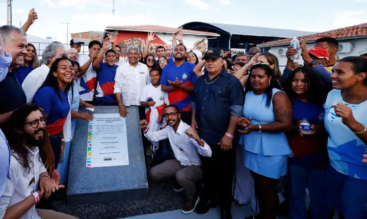 Escola de tempo integral modernizada reforça educação e marca entregas do Estado em Nordestina
