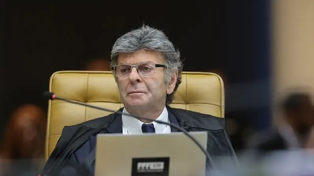 Fux susta decisão de Dino e retoma ordem contra fake news sobre Aparecida