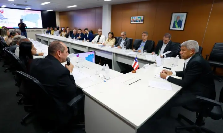 Investimentos do Estado garantem avanços em saúde, mobilidade e educação para Firmino Alves