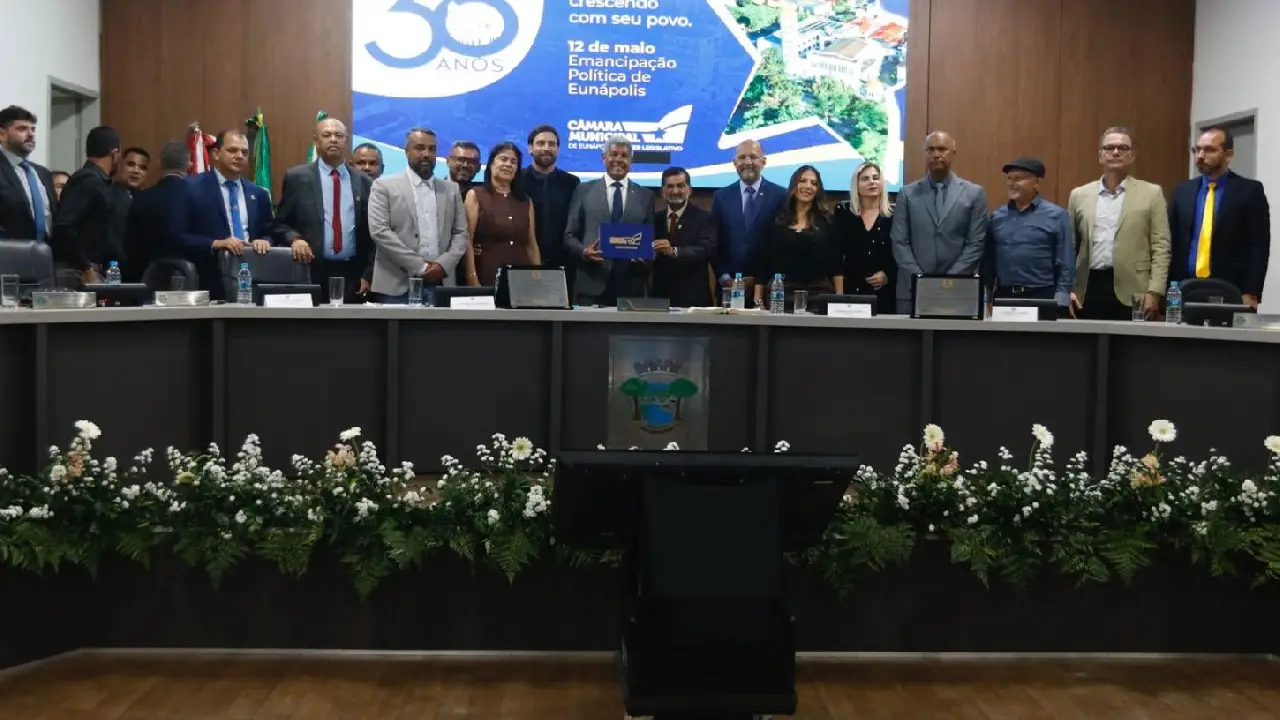 Jerônimo Rodrigues recebe Comenda 12 de Maio e título de cidadão eunapolitano