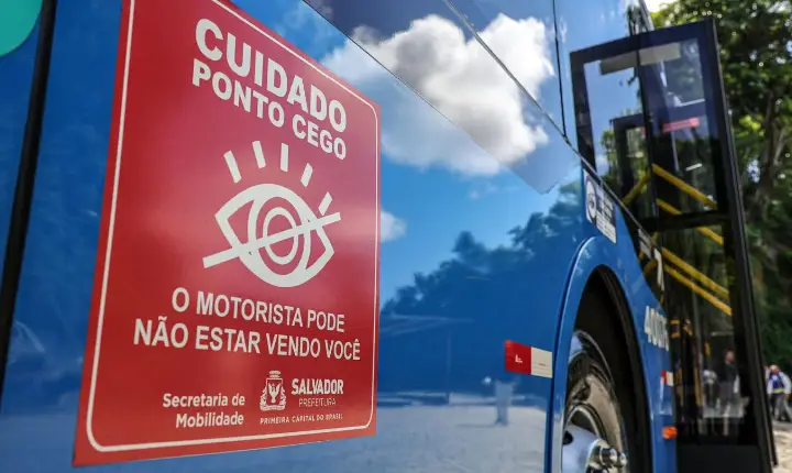 Maio Amarelo: Prefeitura promove simulação prática para reforçar mensagem de segurança no transporte público