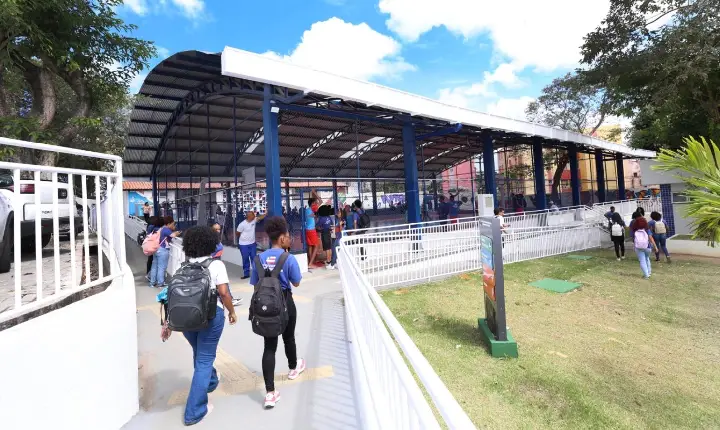 Modernização do Colégio Estadual de Tempo Integral Ministro Aliomar Baleeiro diversifica formação de estudantes em Pernambués