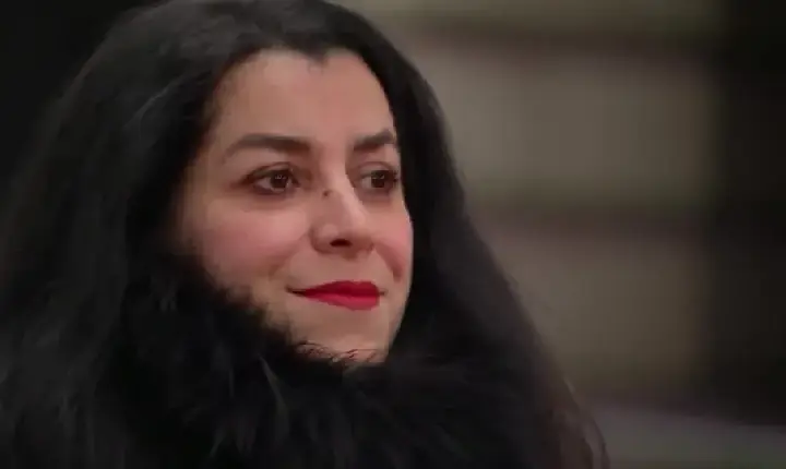 Morre Marjane Satrapi, artista e autora de 