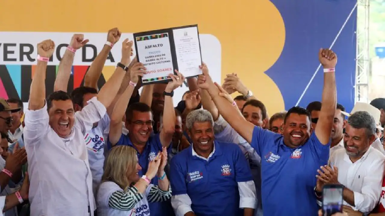 Pavimentação, inclusão digital e proteção às mulheres marcam a presença do Estado em Souto Soares