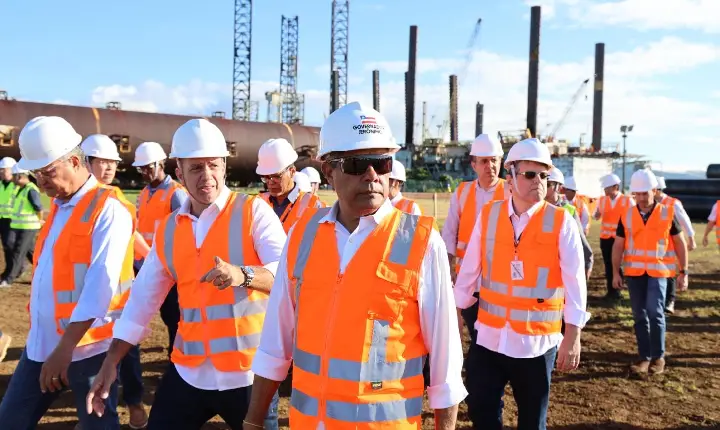 Ponte Salvador-Itaparica: governador acompanha avanço e movimentação no canteiro de São Roque Paraguaçu, em Maragogipe