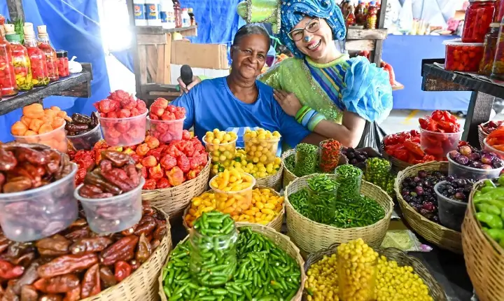 Prefeitura celebra Dia do Feirante com ações de saúde e bem-estar em Itapuã e Periperi