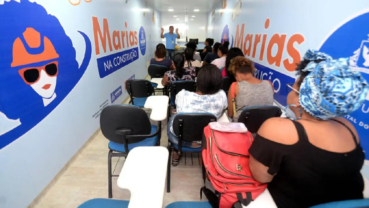 Prefeitura de Salvador renova contrato com Senai e abre 950 novas vagas para o programa Marias na Construção