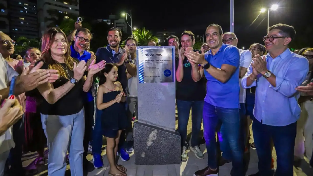 Prefeitura inaugura parque linear do Imbuí com 140 novas árvores, 12 quiosques e espaços de lazer para as famílias