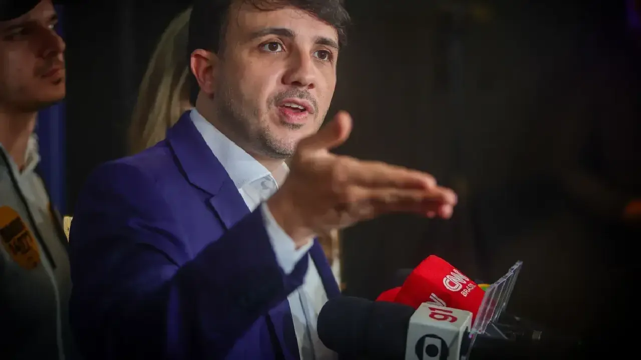 Real Time: 77% dos eleitores de Renan já definiram voto no 2° turno