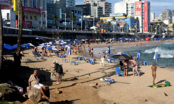 Salvamar reforça orientações para banho de mar seguro durante feriadão do Dia do Trabalhador em Salvador