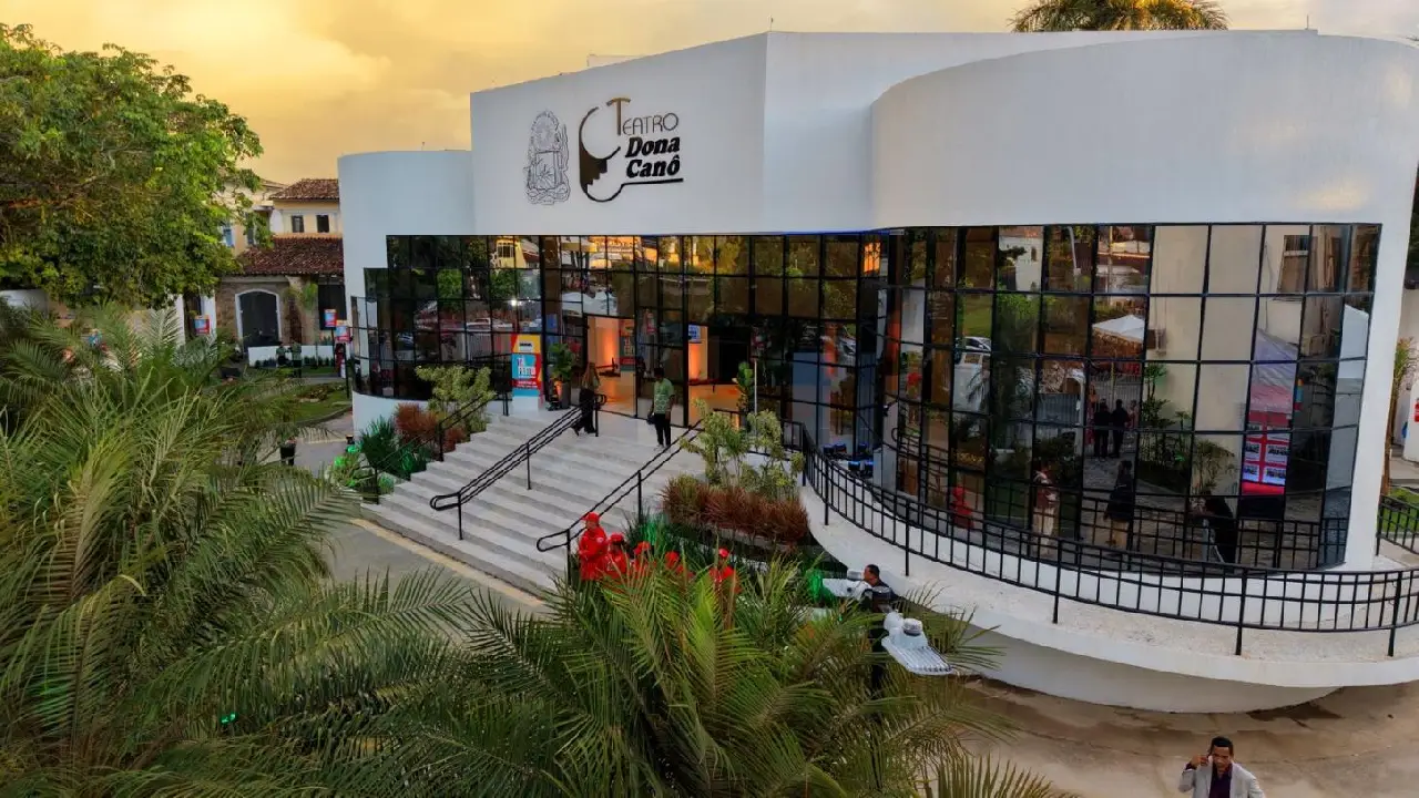 Teatro Dona Canô reabre em Santo Amaro após requalificação e fortalece a cultura no Recôncavo Baiano
