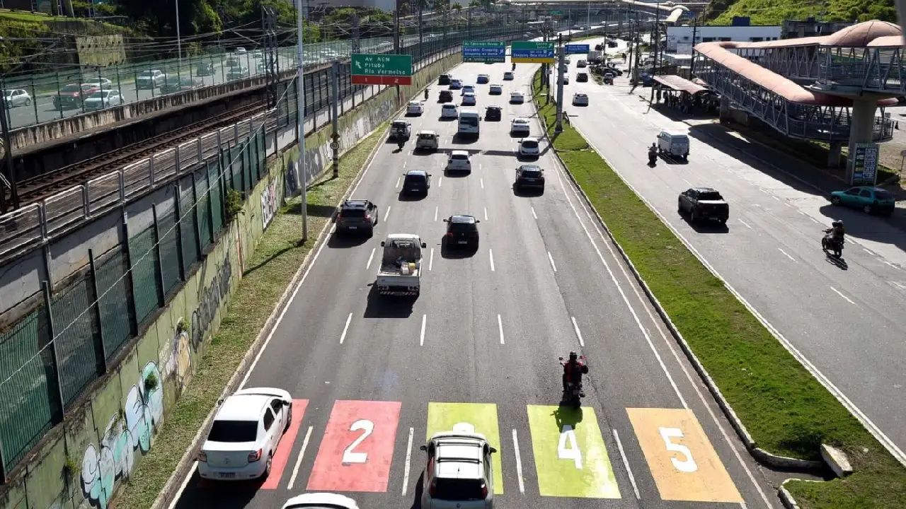 Transalvador inicia pesquisa sobre o comportamento do trânsito na Av. Paralela