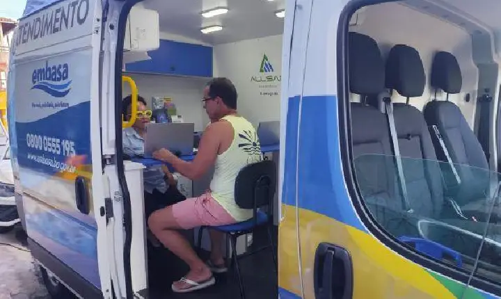 Unidade móvel da Embasa atende moradores da Mata Escura