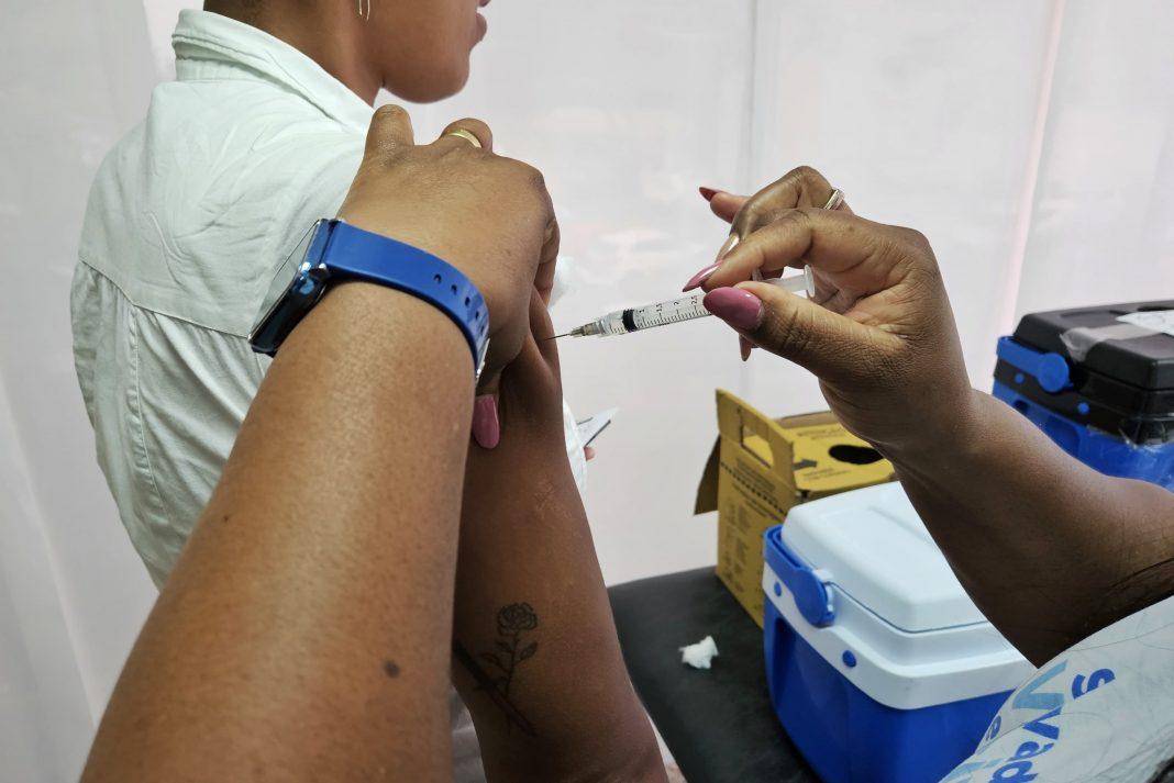 Bahia amplia público-alvo para vacinação contra a Covid-19
