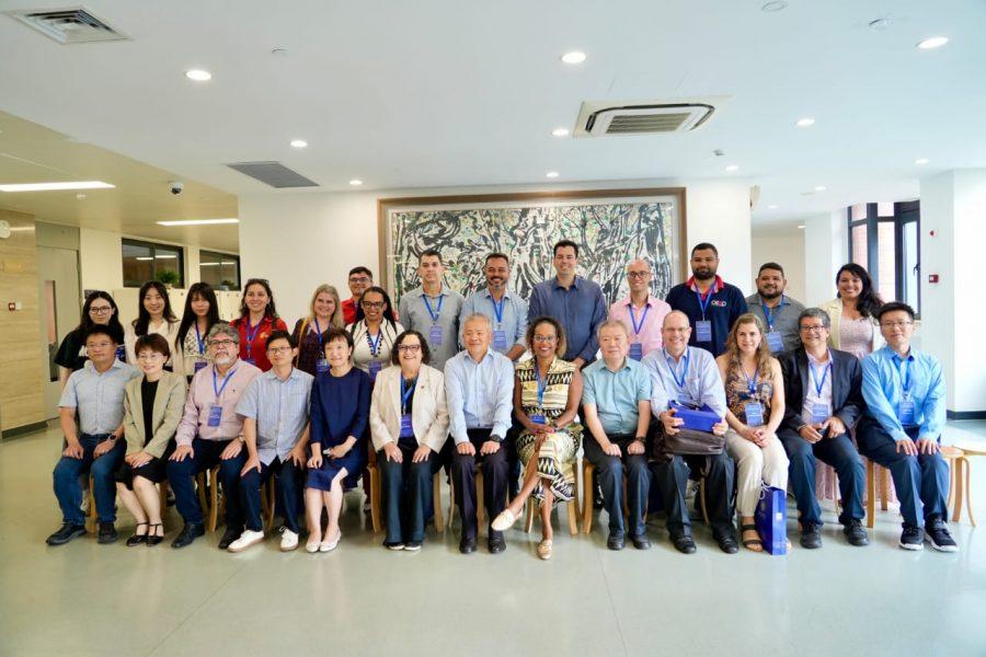 Professor baiano vencedor de Olimpíadas de Matemática do ITA participa de intercâmbio, em Xangai