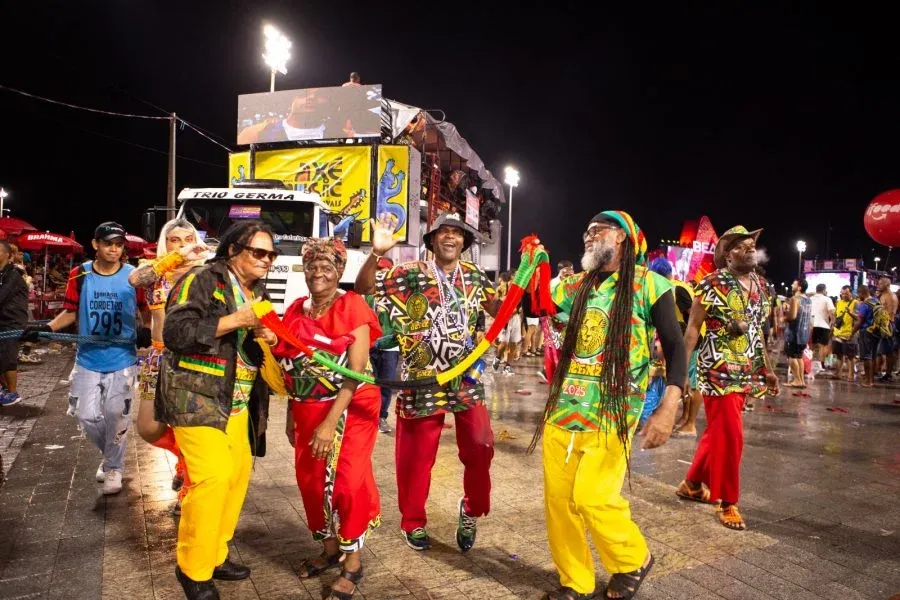 Com apoio do programa Ouro Negro, Bloco Muzenza leva cultura e resistência ao circuito Dodô