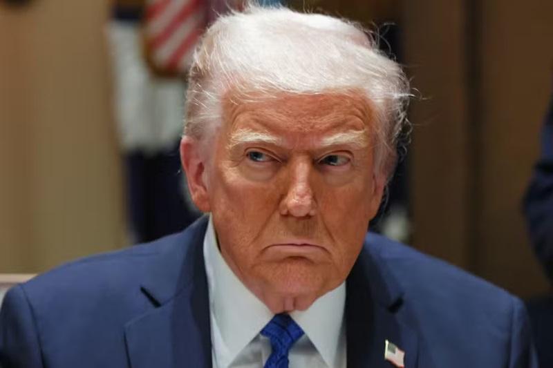 Trump diz que vai buscar terceiro mandato para presidente, proibido pela Constituição dos EUA: 'Não estou brincando'