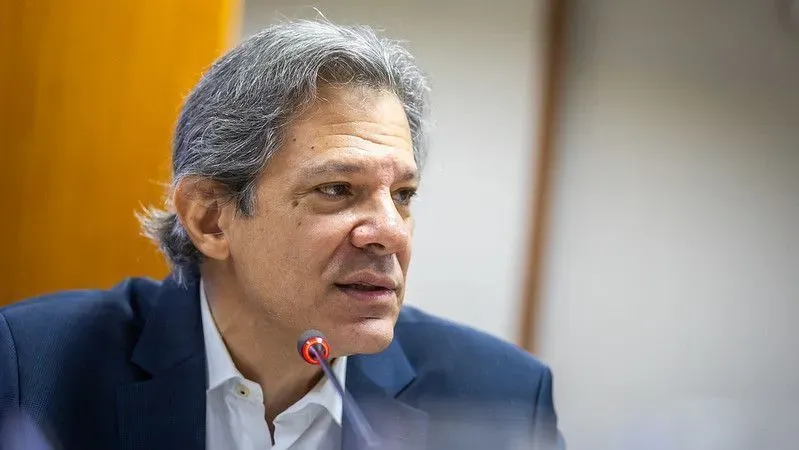 Vamos continuar anunciando medidas para atingir meta, diz Haddad