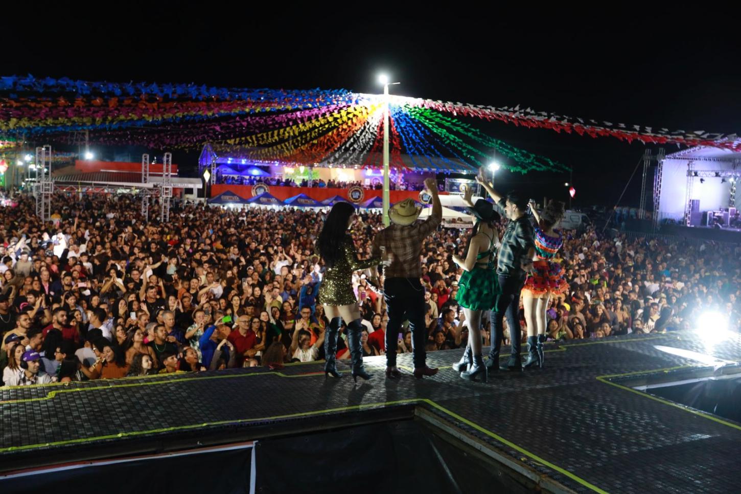 Jerônimo Rodrigues acompanha o São João de Livramento de Nossa Senhora e destaca força cultural da festa