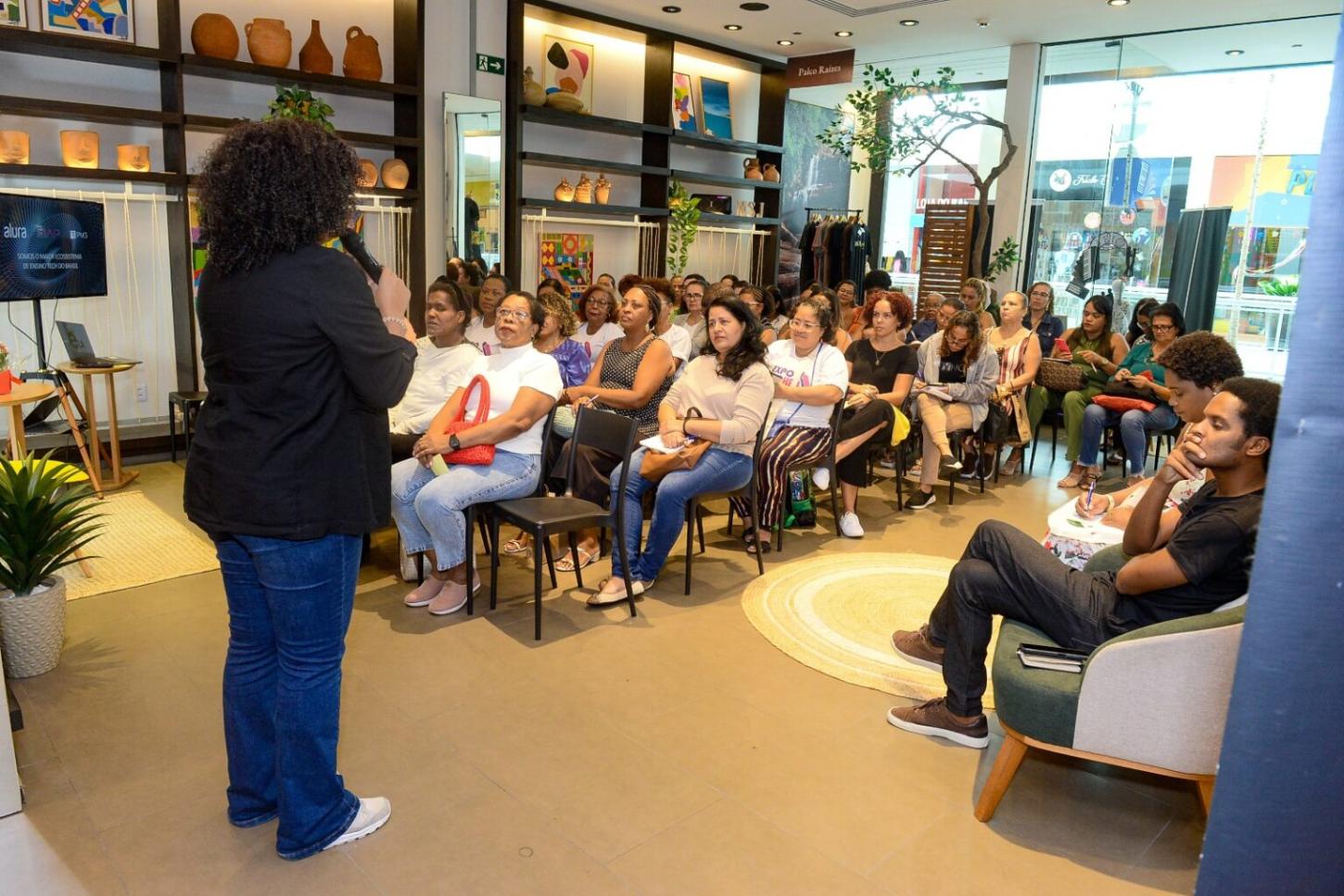Maratona Empreendedora reúne mulheres em Salvador para fortalecer negócios com tecnologia