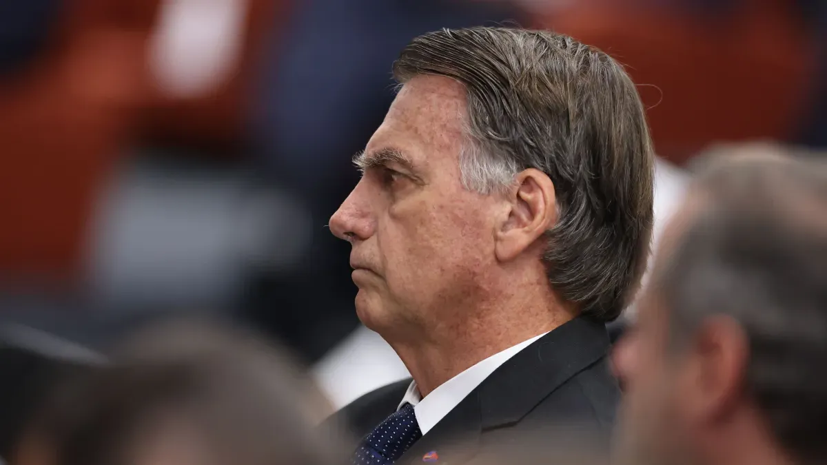 PF encontra “poucos elementos” em pen drive de Bolsonaro e foca em celular