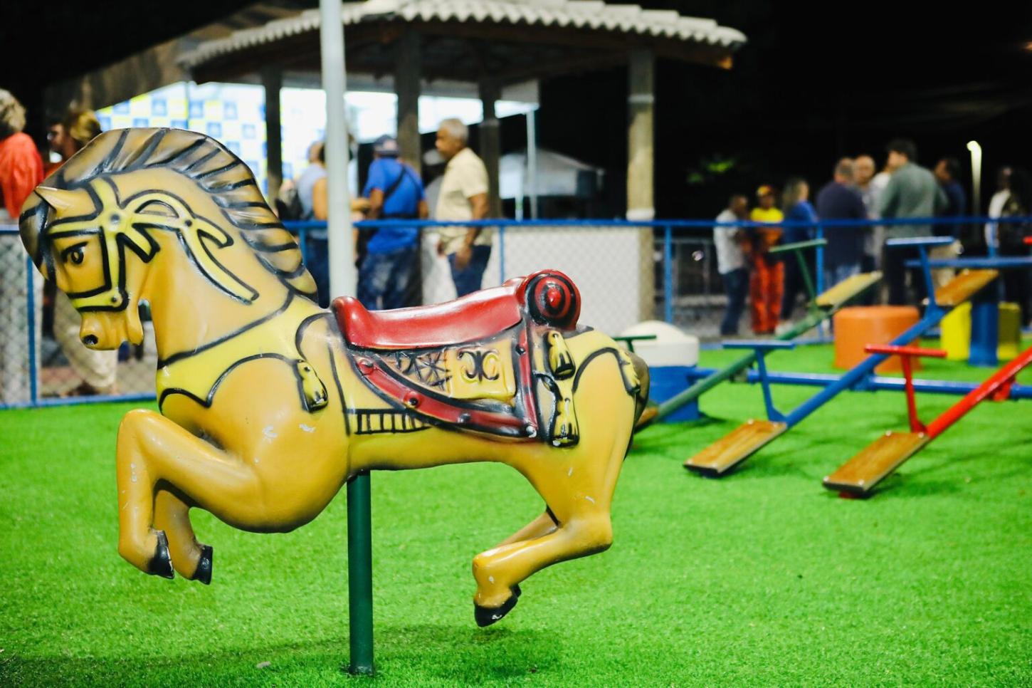 Prefeitura de Salvador entrega Praça Alameda das Samambaias requalificada em Piatã