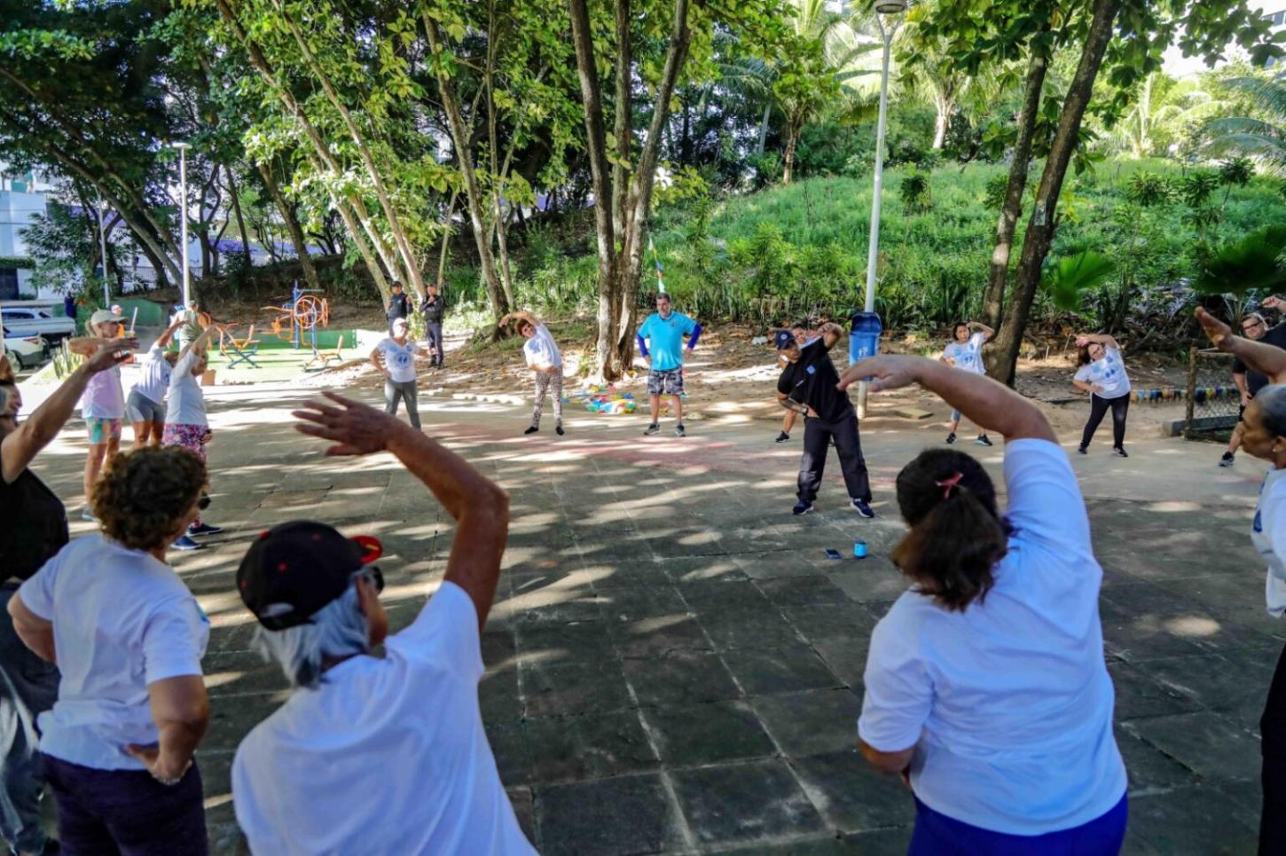 Com 600 pessoas beneficiadas no 1º semestre, programa da GCM leva atividades físicas para a população