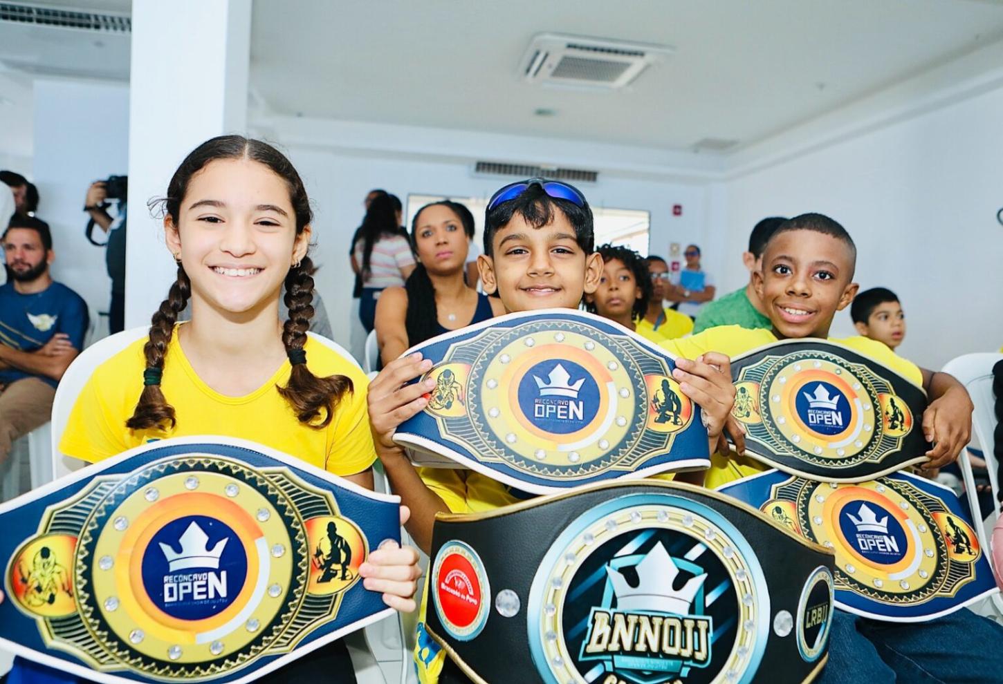 Encontro reúne beneficiários do Bolsa Atleta Salvador; programa teve aumento de 52% no número esportistas