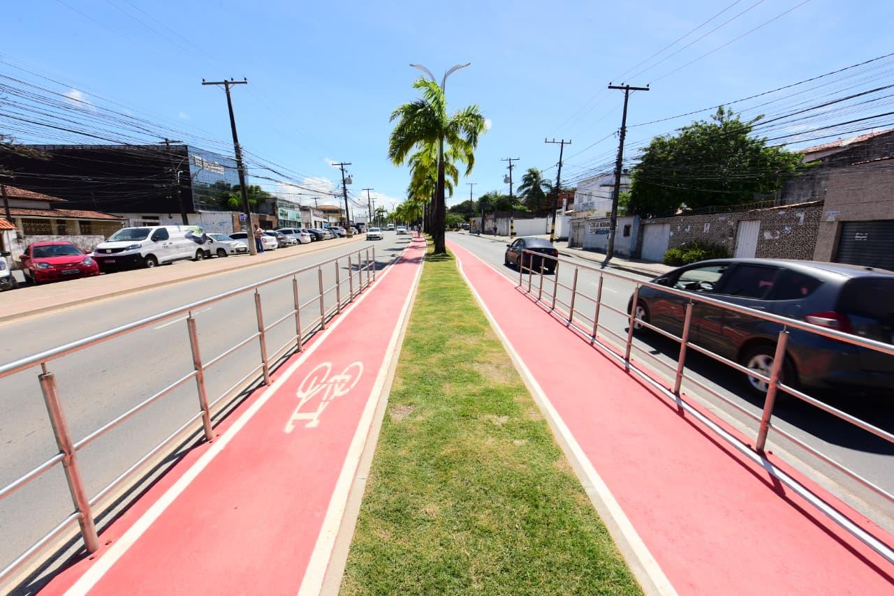 Prefeitura entrega 1ª etapa da requalificação da Av. Dorival Caymmi com melhorias para pedestres e ciclistas