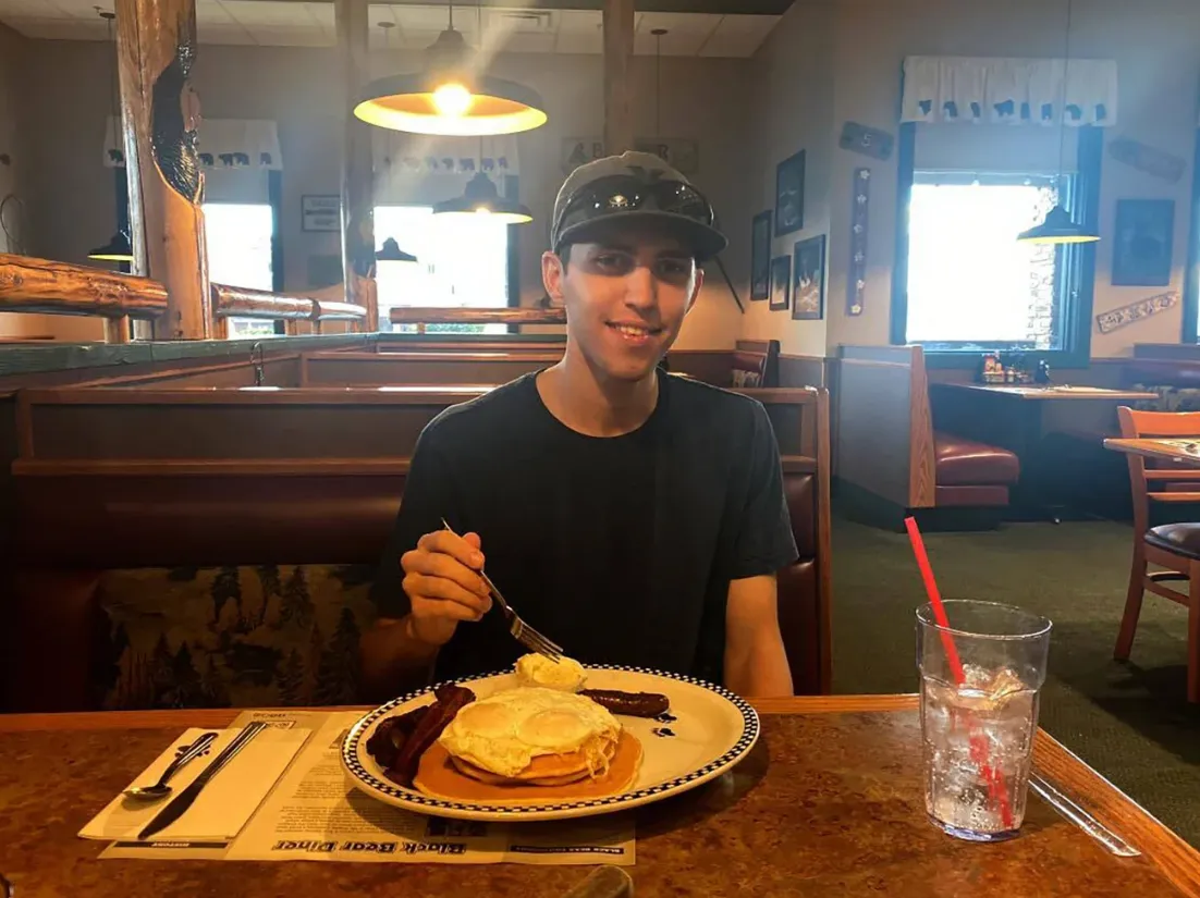 Quem é Tyler Robinson, suspeito de matar o influenciador Charlie Kirk