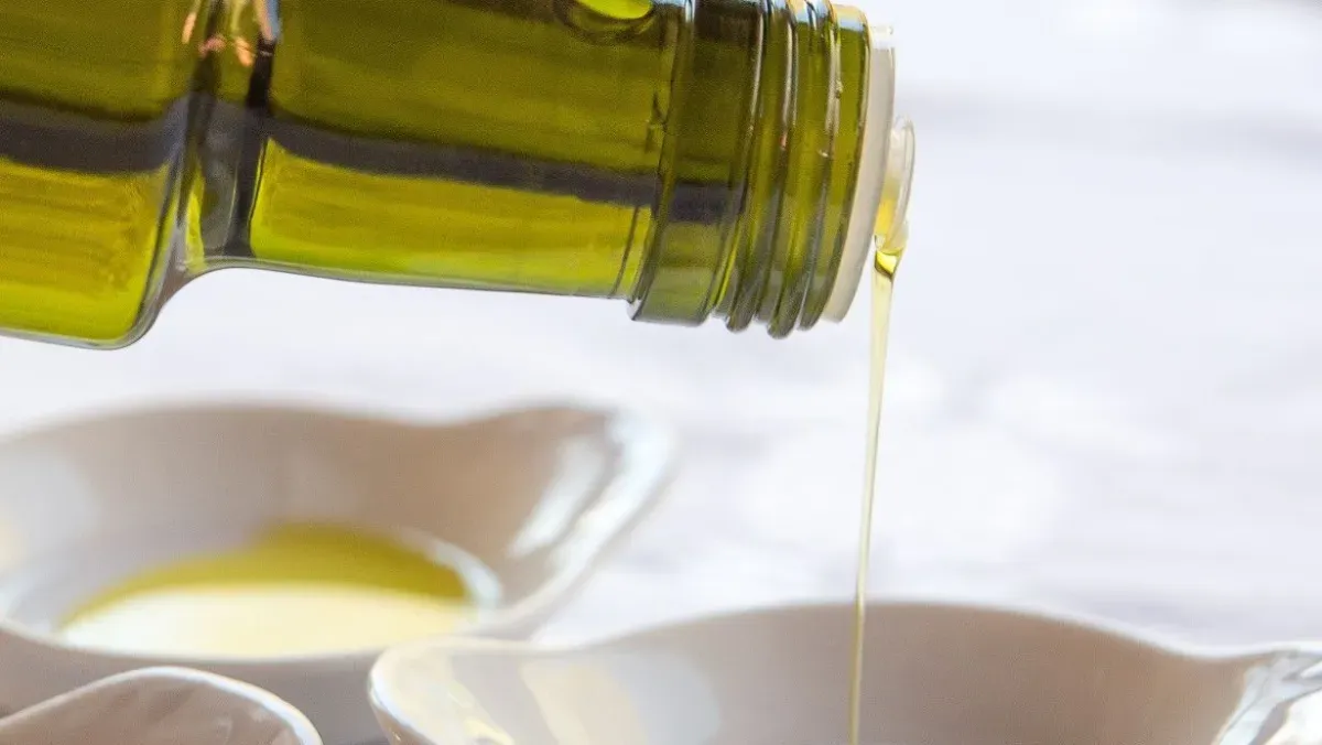 Anvisa proíbe marcas de azeite de oliva, sal do Himalaia e 