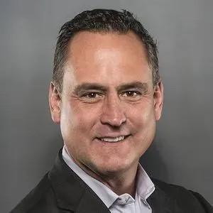 CEO com fortuna estimada em R$ 1,7 bi morre em acidente de quadriciclo