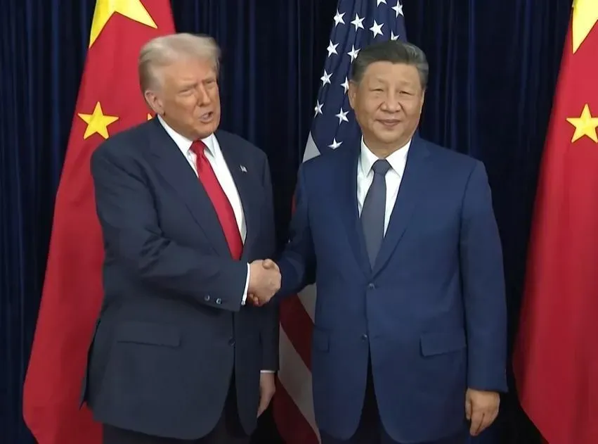 Soja, terras raras e tarifas: O que acordaram Trump e Xi em reunião