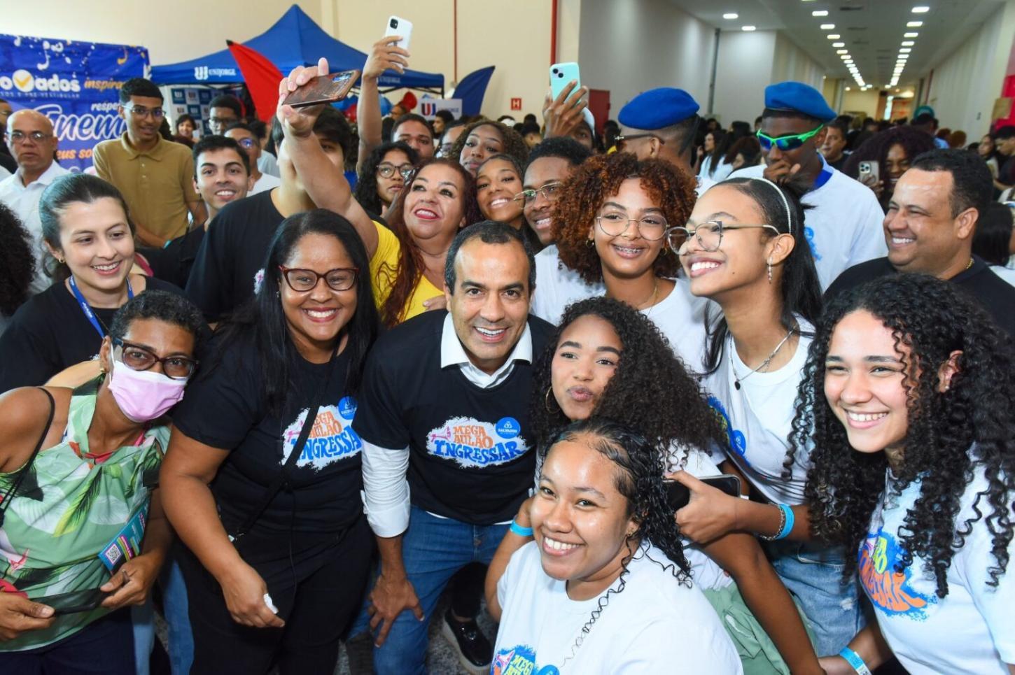 Prefeito participa de Mega Aulão e anuncia gratuidade no transporte nos dois domingos do Enem