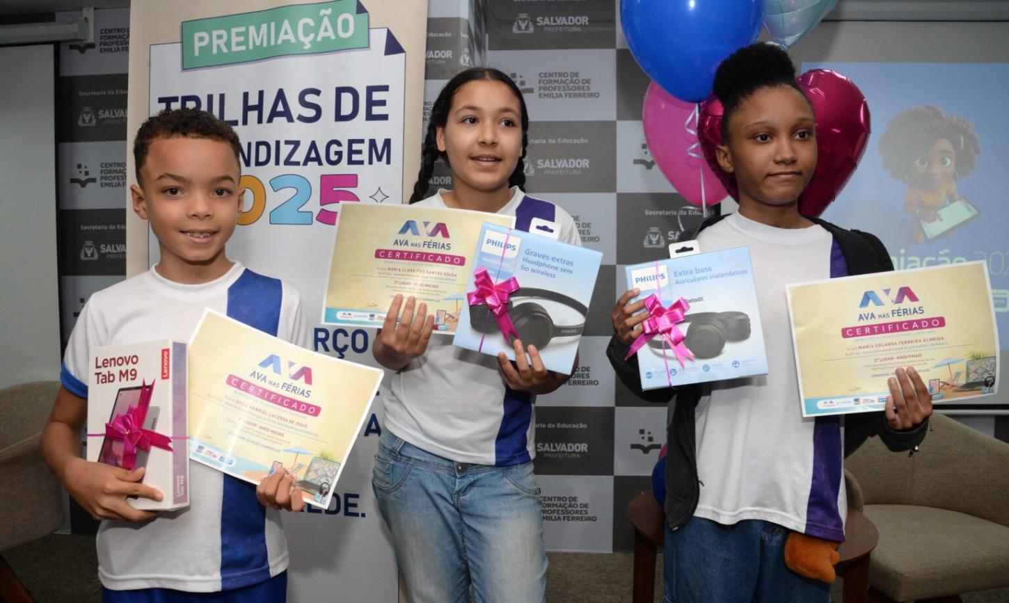 Premiação AVA Inteligente Salvador reconhece engajamento de educadores e estudantes com o uso de tecnologias educacionais